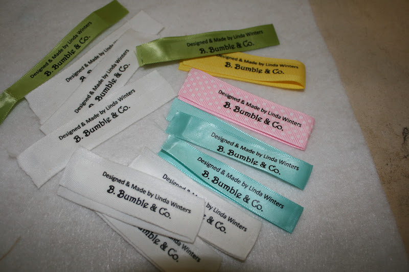 Buzzing and Bumbling Making Ribbon Labels Tutorial