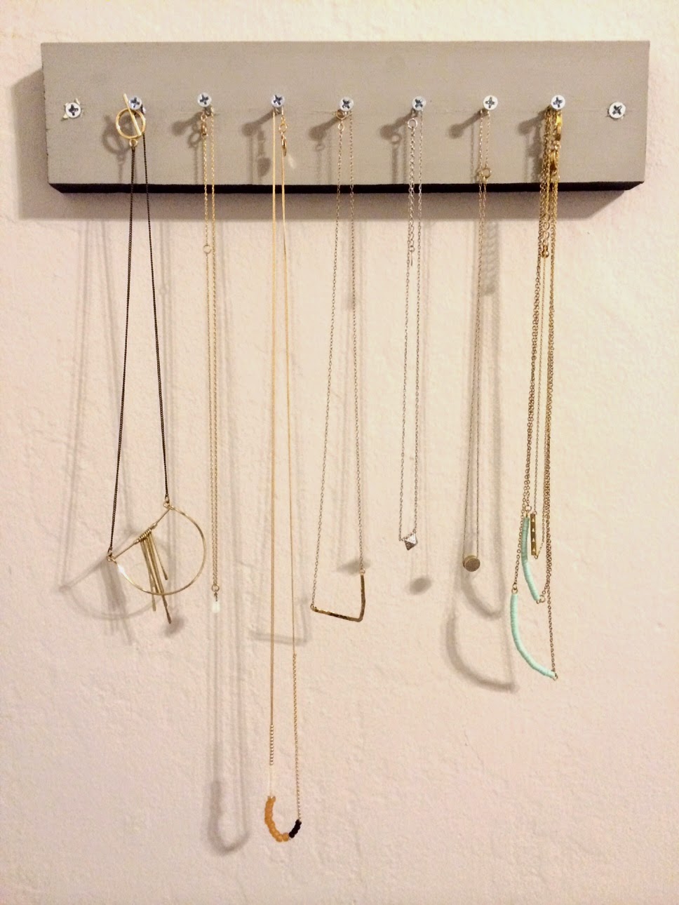 boho-brass-diy-1-99-necklace-holder