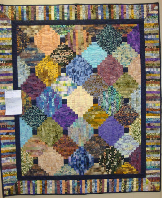 FABRIC THERAPY: 2013 Sauder Village Quilt Show. Part II