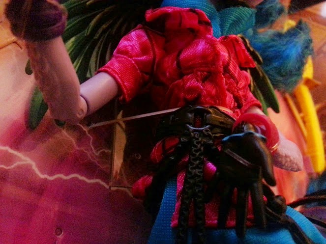 Monster High Freaky Fusion Hybrid Avea Trotter Doll packaging