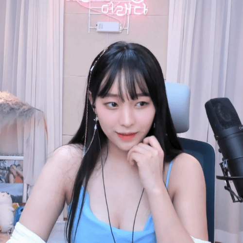 BJ 미래 가슴골 서비스 - 디쁠