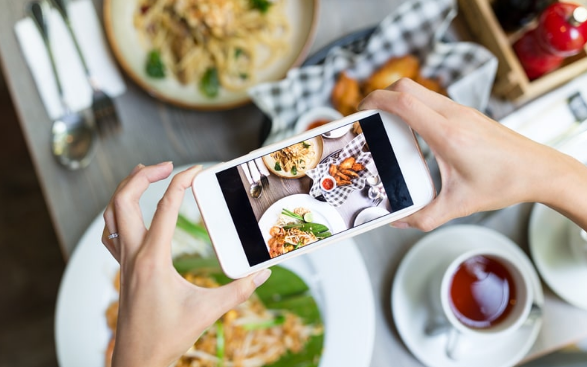 Tips Memotret Makanan Menggunakan Handphone