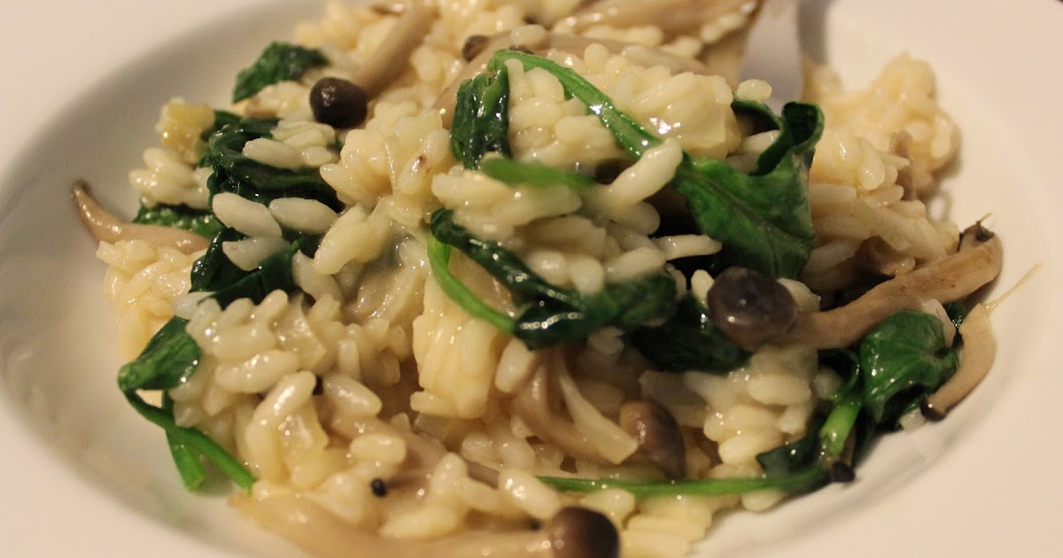 Risotto com shimeji e espinafres