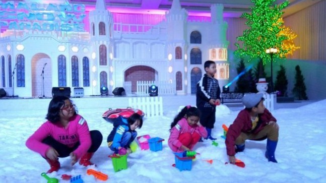 Bermain Salju di Malang Snow Paradise Yang Keren | Wisata ...