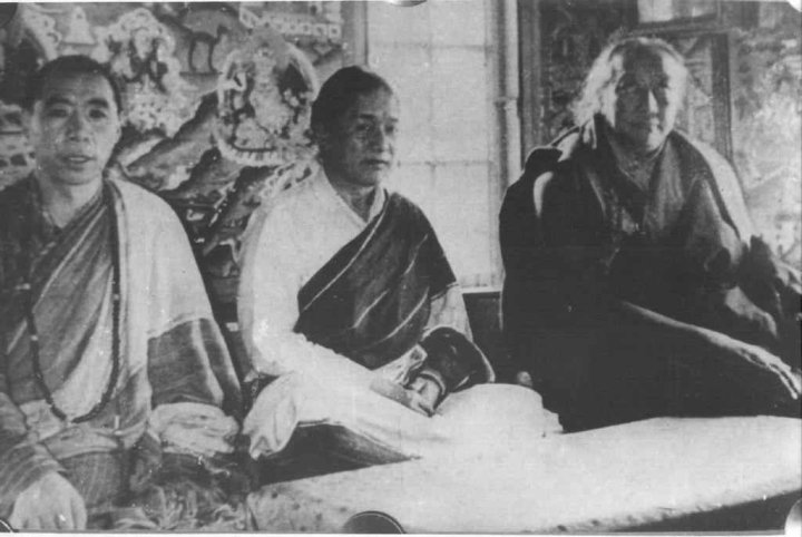 Ricardo - Budista Tibetano I བཀྲ་ ཤིས་ བདེ་ ལེགས ΙΩΑ, نقشبندی : Mestre ...