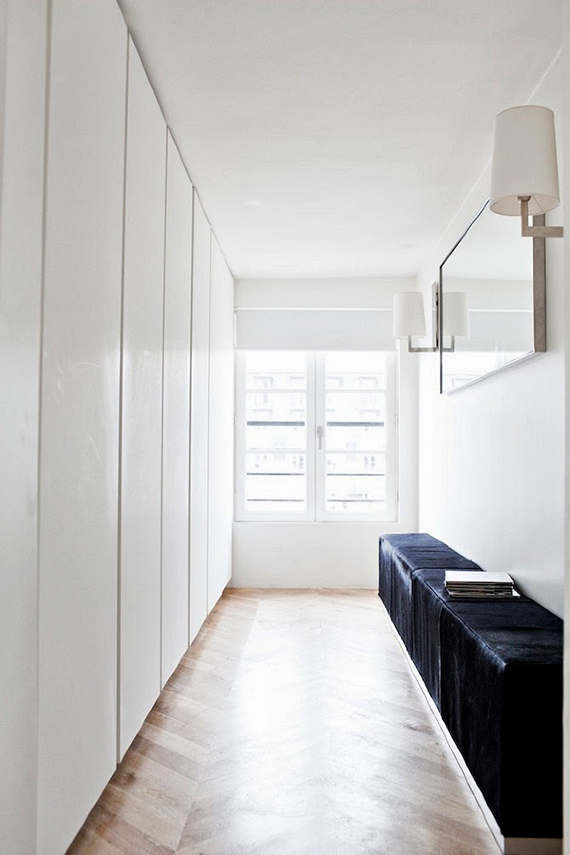 Eclectic minimalistic apartment in Paris. Design by Frederic Berthier, photo by Benoit Linero