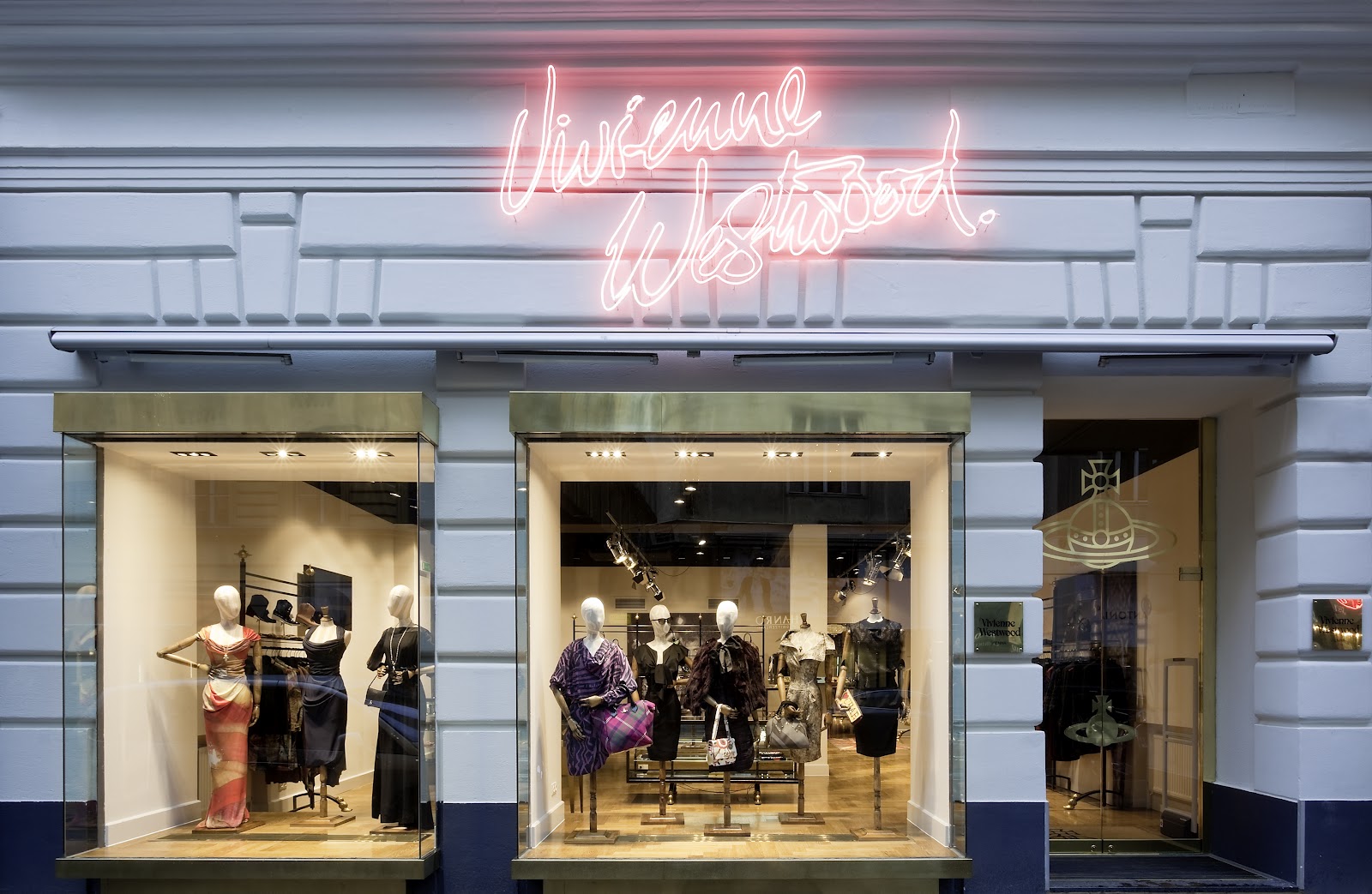 Vivienne westwood shop. вивьен вествуд магазин в москве. магазин vivienne westwood в черногории. вивьен вествуд магазин в москве. бутик sex вивьен вествуд.