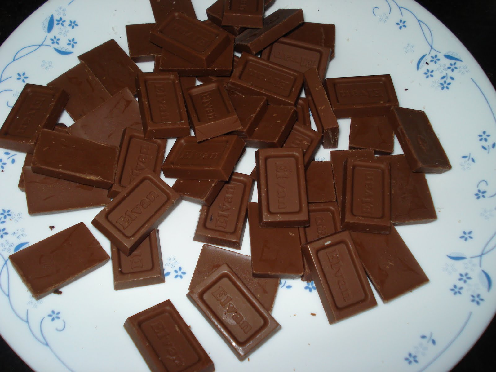 Pistachio and Milk Chocolate Squares Mimosas Samosas