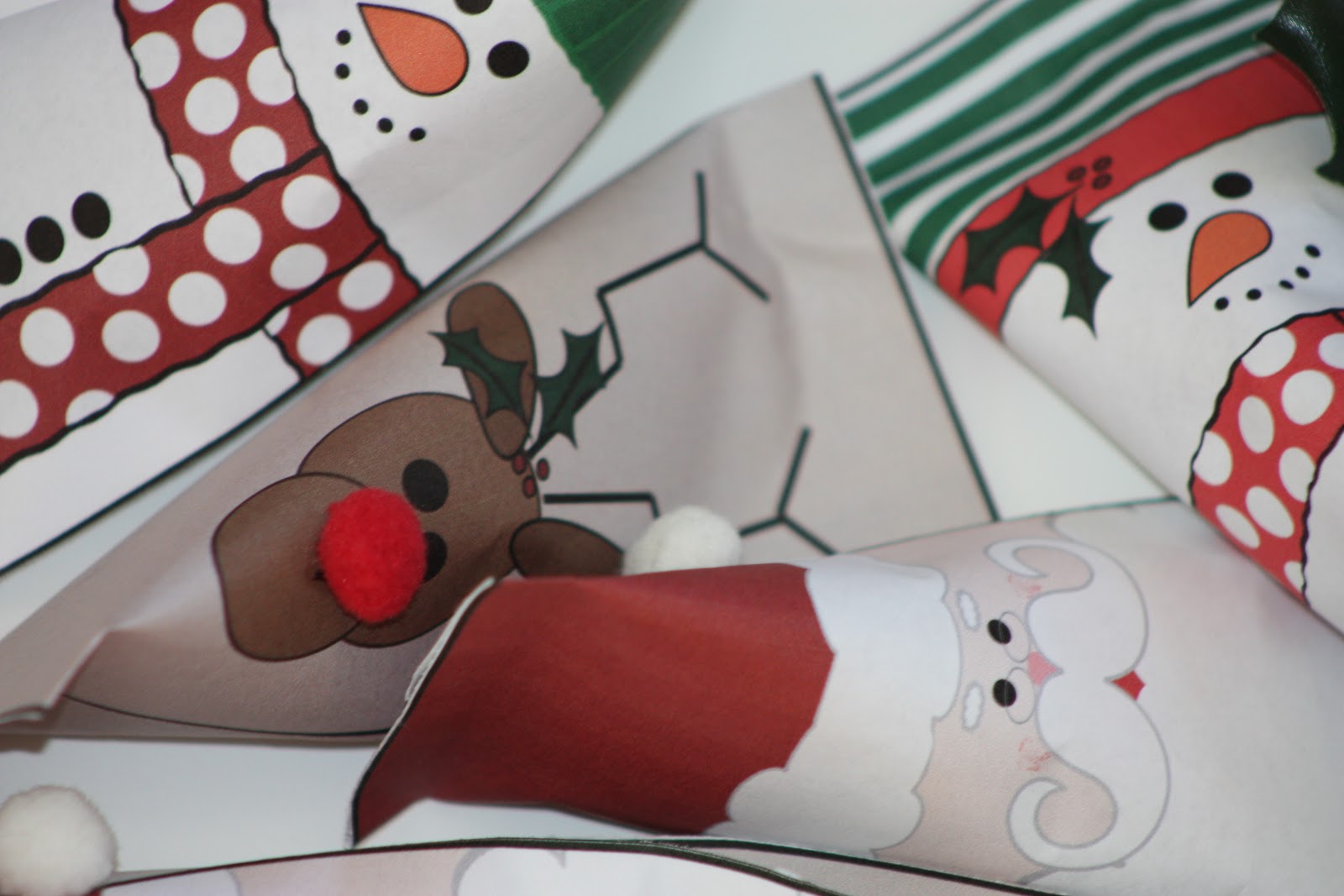 like a pretty petunia Christmas Treat Boxes