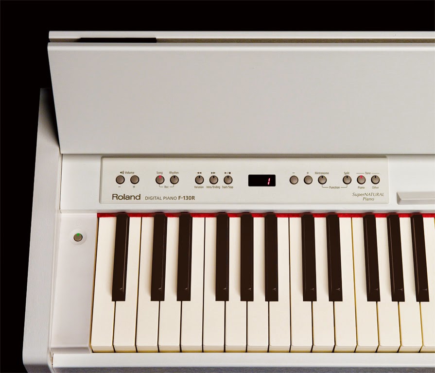 Roland F-140R digital piano Roland F-140R digital piano