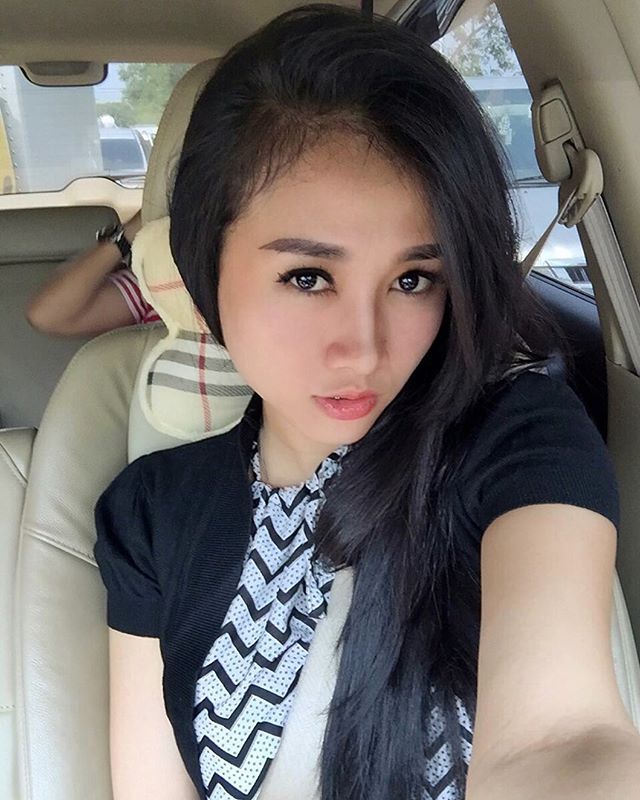 Foto Selfie Ratu Kirana Sexy Euy | Model Sexy Indonesia