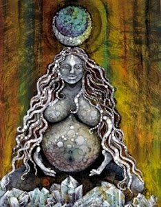 ‘EarthMother Birth Goddess’ by Omra Fochtman-Kubby