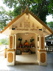 Wat Sila Nguu Hin Nguu, Baan Namuang