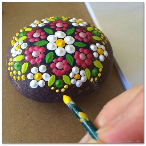 100+ Diy Ideas Of Painted Rocks With Inspirational Picture And Words 100+ Diy Ideas Of Painted Rocks With Inspirational Picture And Words