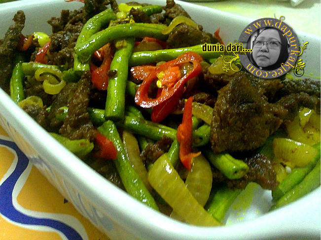 Daging Goreng Kunyit