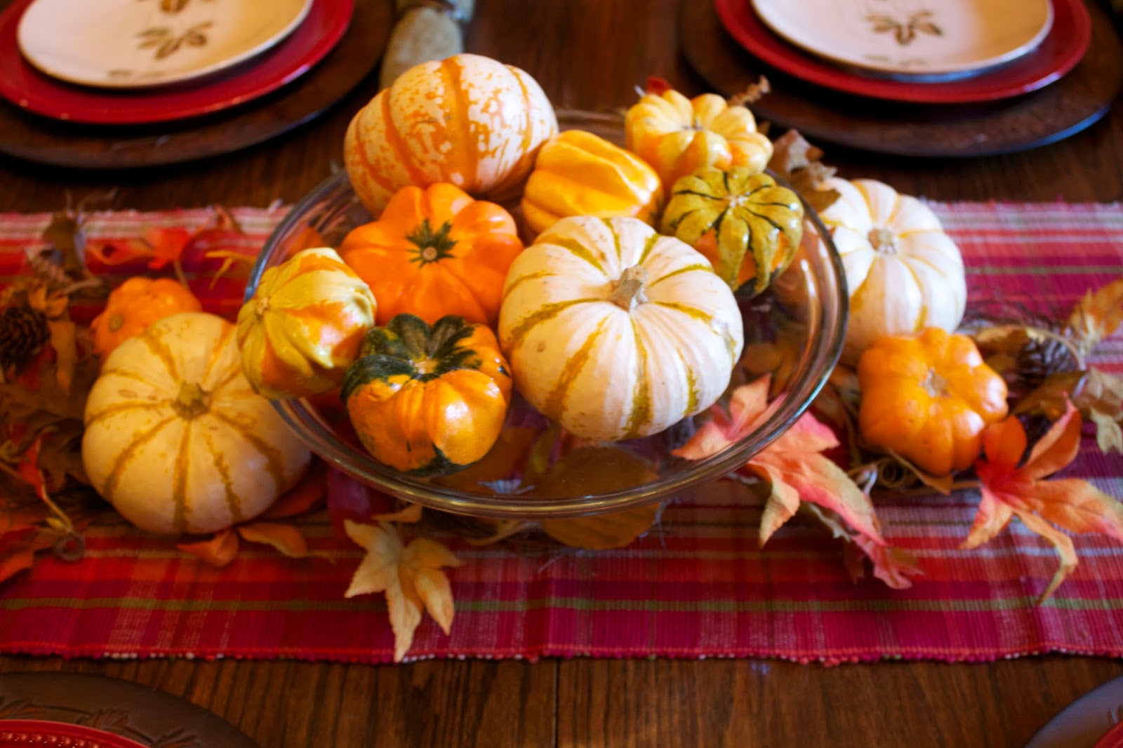 The B Farm : Host Chairs and Fall Table Decor