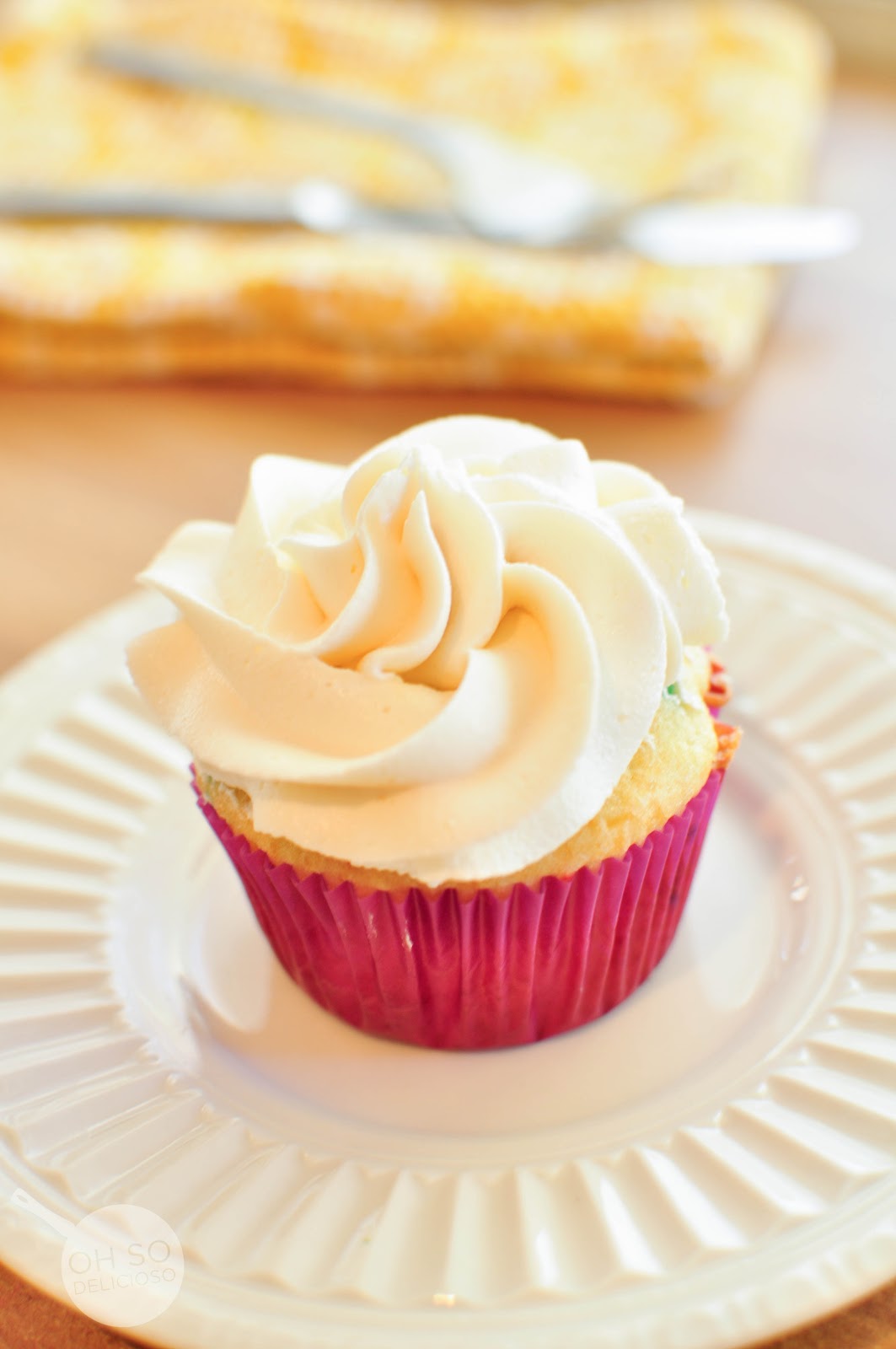 Oh SO Delicioso! {lick the beater clean} ButterCream Frosting