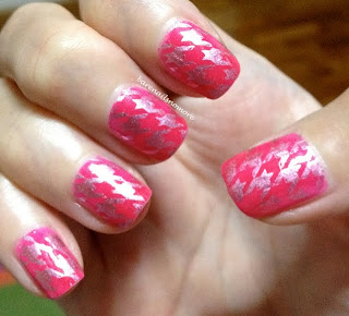 Hot pink nails with houndstooth print BM322