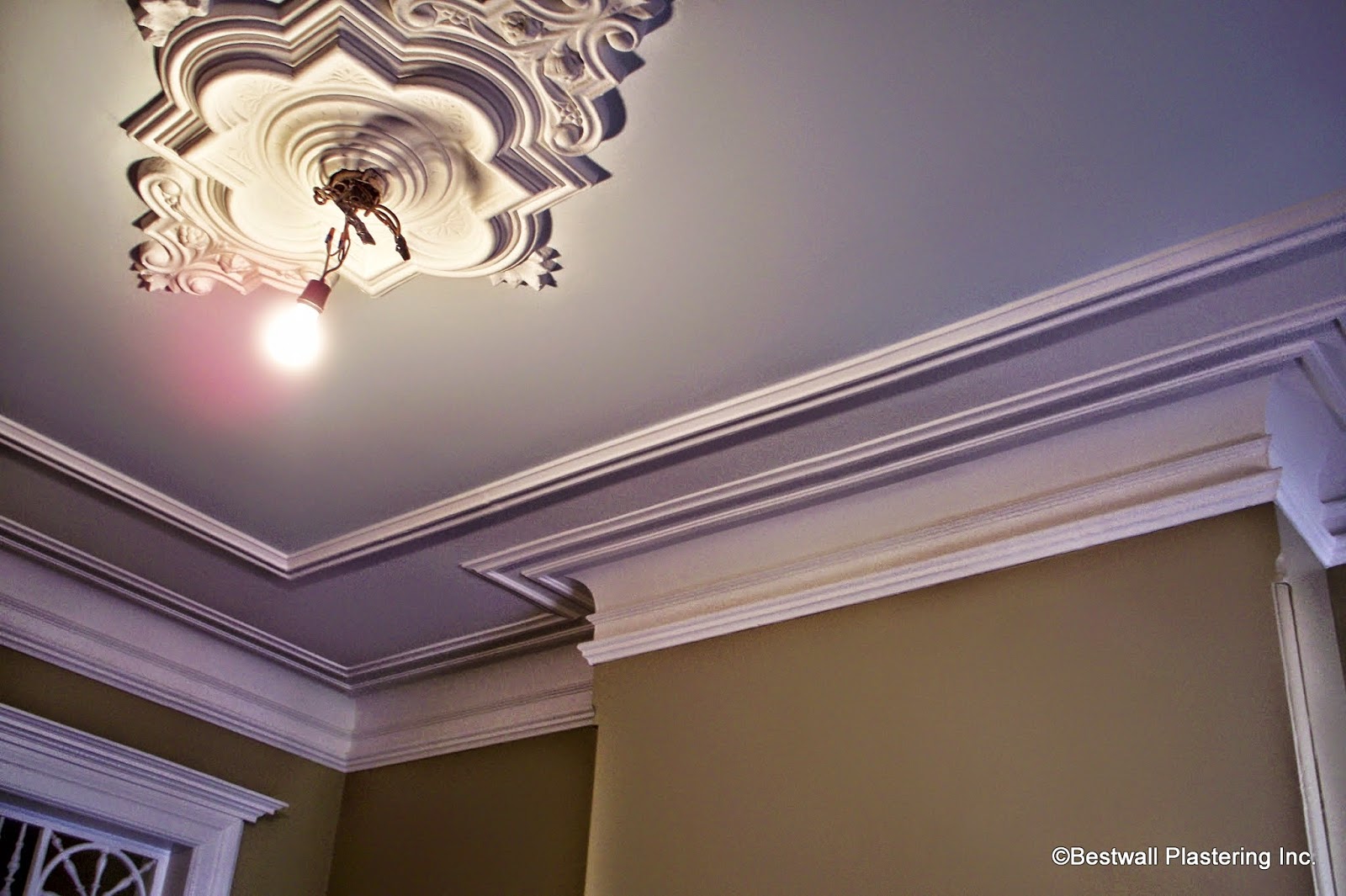 how to fix a plaster ceiling that is cracking