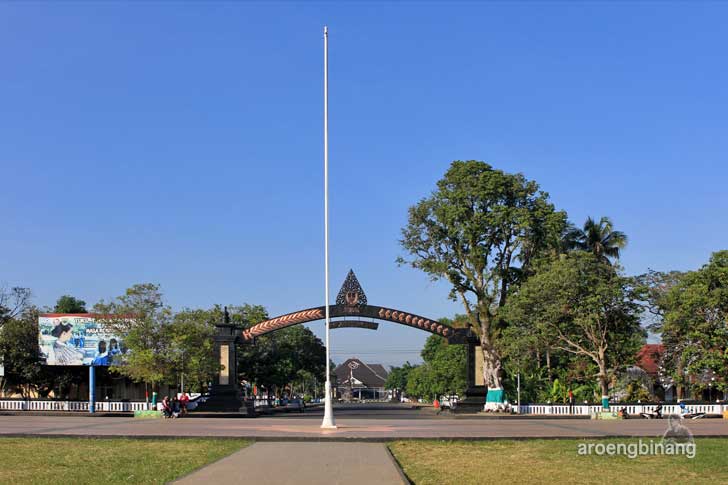 alun-alun batang