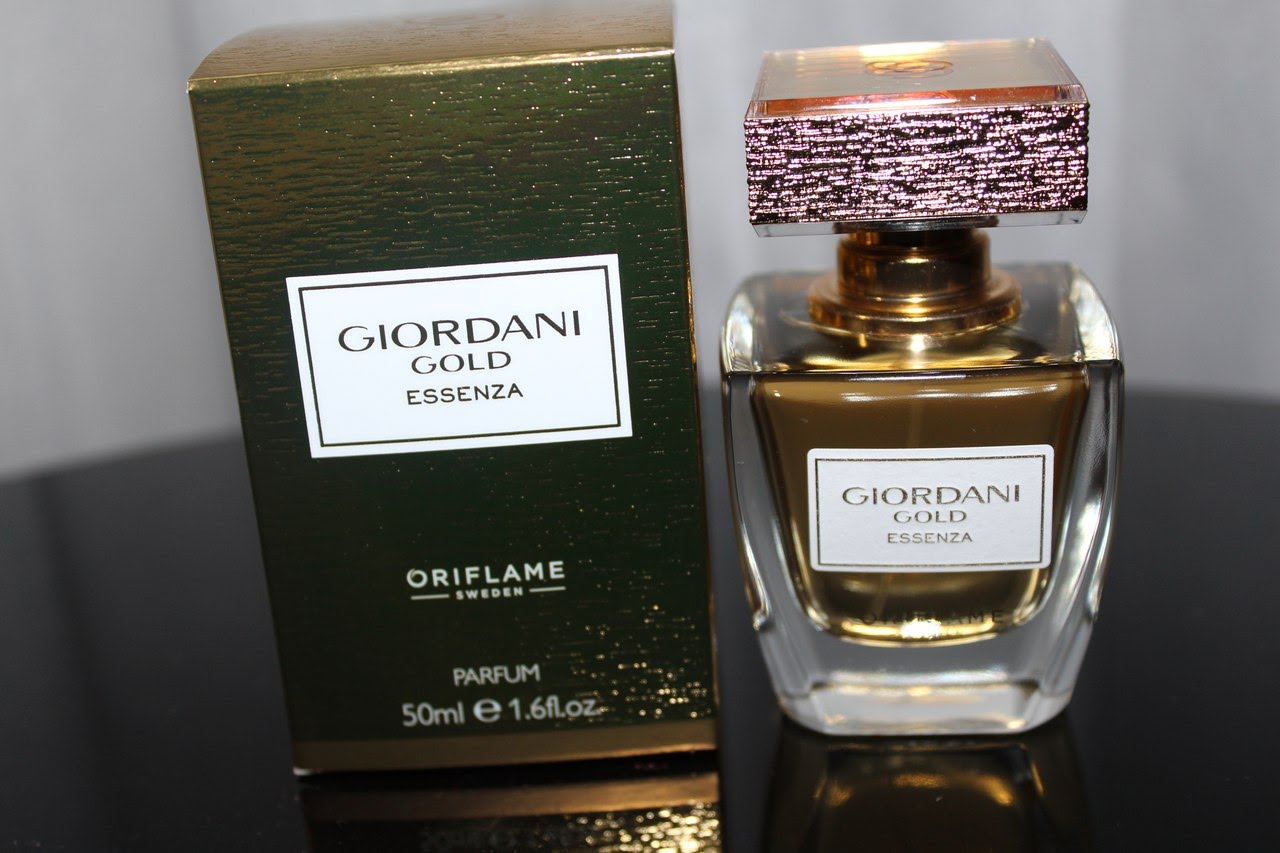 Giordani gold essenza blossom. Джордани голд эссенза пробник код орифлейм. Духи женские джиордани джордани голд. Эссенза орифлейм. Духи от орифлейм женские джордани.