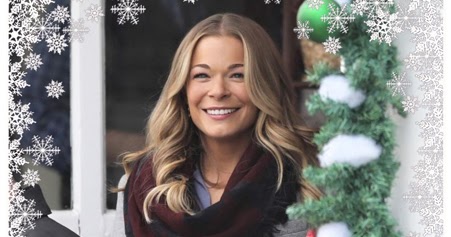 Its A Wonderful Your Guide To Family And Christmas S On Its A Wonderful Your Guide To Family And Christmas S On Tv Hallmark Channel It Eve Stars Singer Actress Leann Rimes