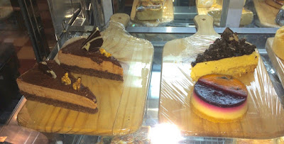 cheesecakes at the galletti coffee roasters in Quito