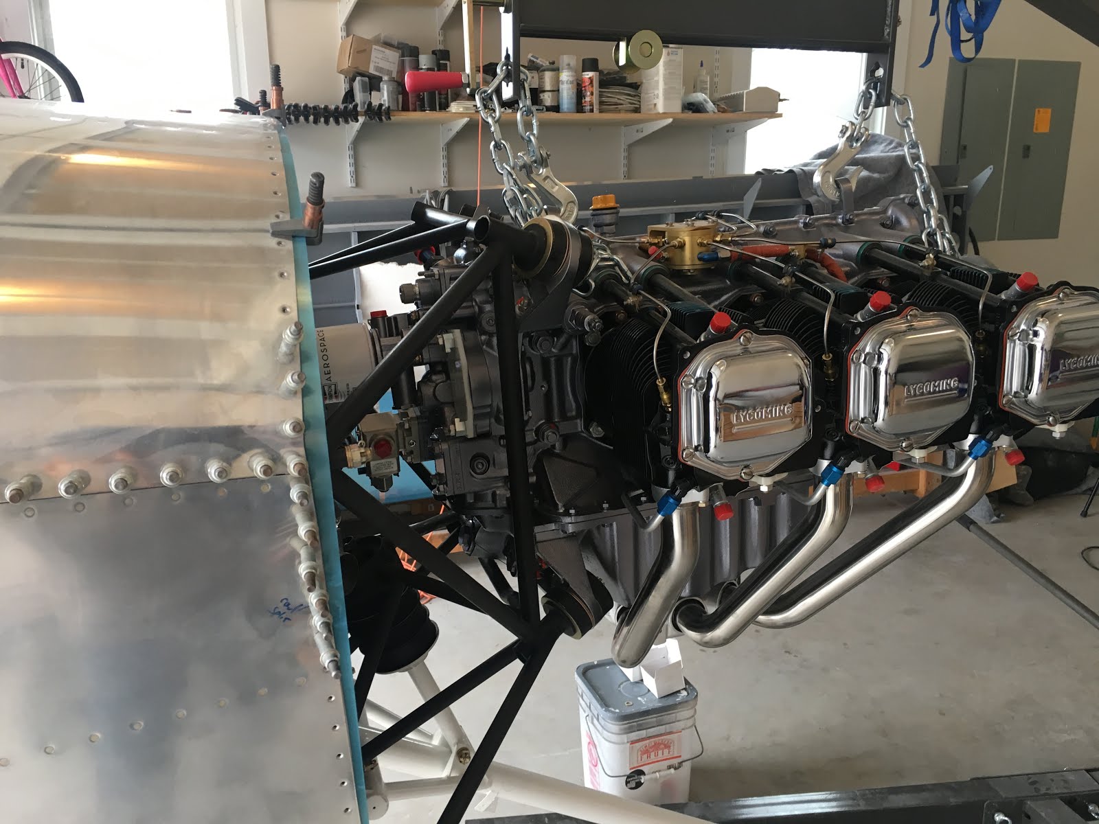 RV10 Mounting the Engine!