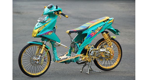 Modifikasi Motor Beat Thailand