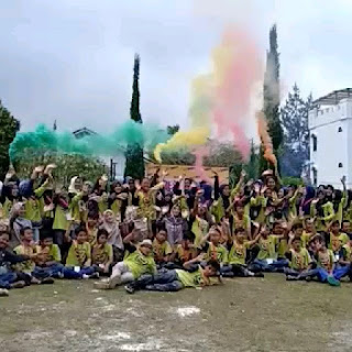 Keseruan Anak SD Lab School UPI Bandung di Villa Istana Bunga