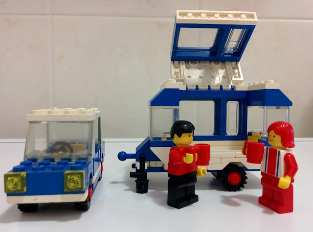 LEGO set 6694 automobile e roulotte - car with camper