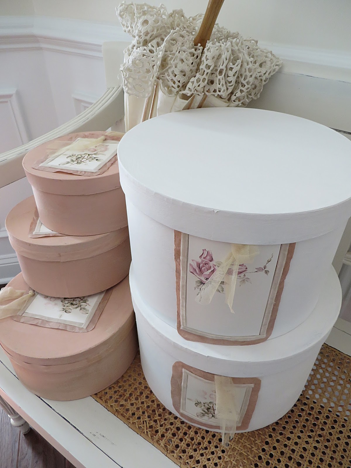 Sissie's Shabby Cottage Hat Box Love...