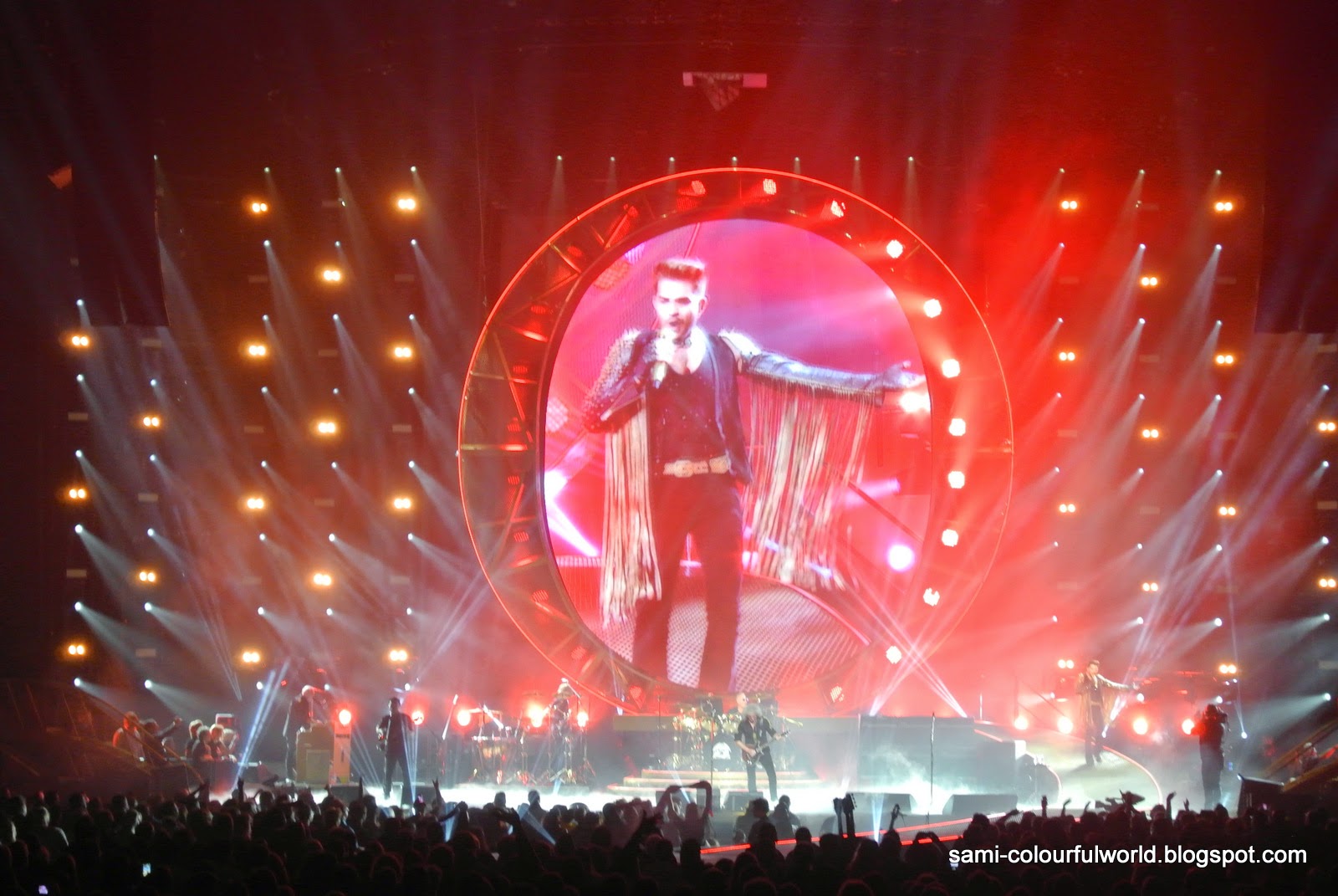 COLOURFULWORLD Queen at Perth Arena