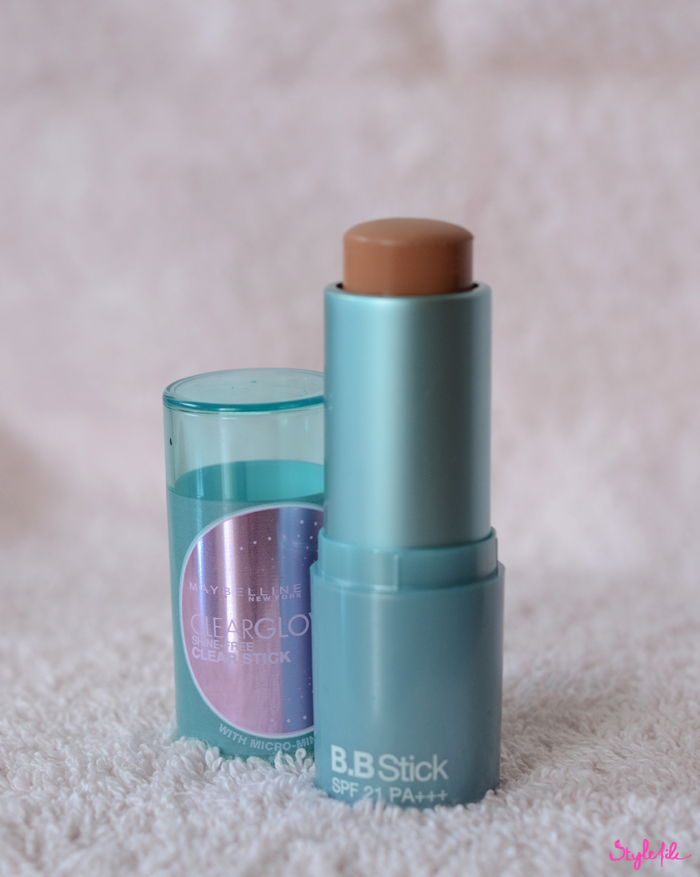 The Maybelline clearglow bb stick which is the first of its kind bb cream in a stick form offers great coverage which can be built up, feels natural on the face, has SPF 21 for sun protection without any white cast and is an affordable daily cosmetic