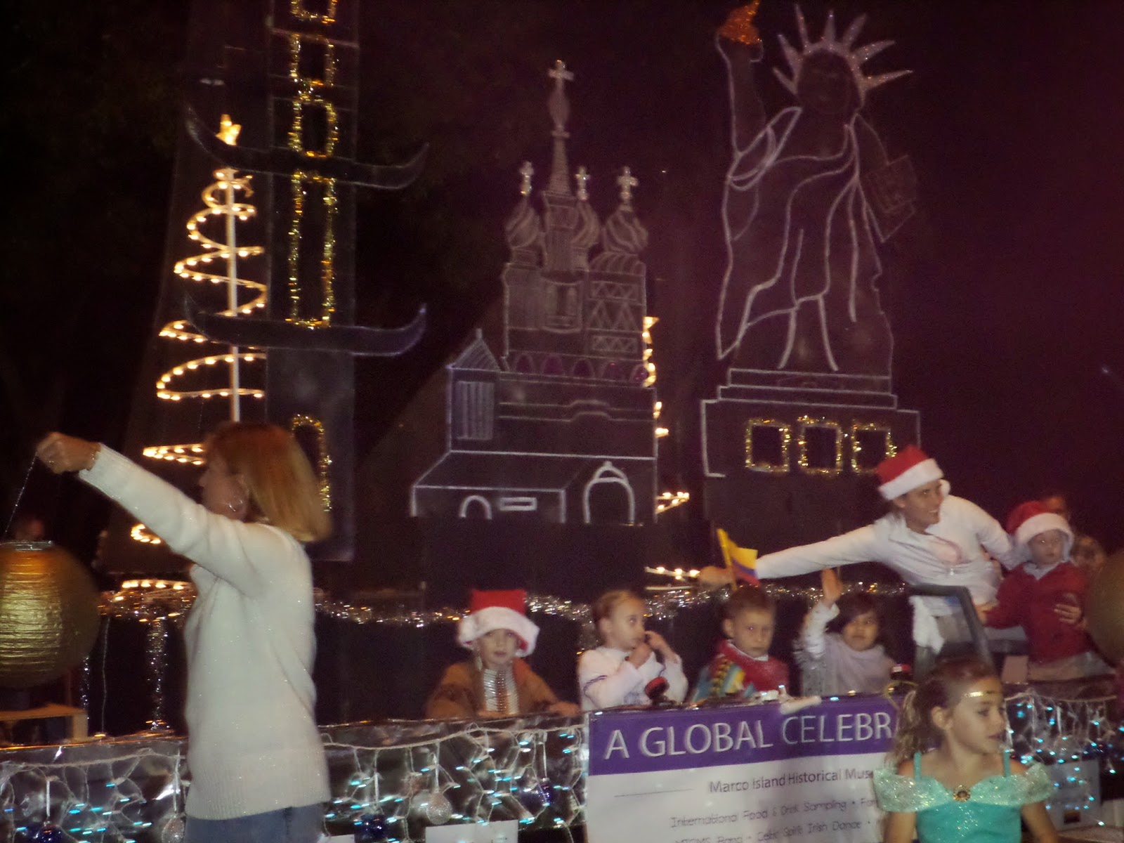 Opowiesci z zycia Marco Island celebruje Boze Narodzenie...czyli Marco