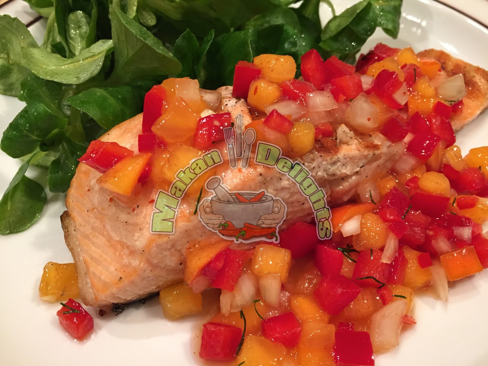 Makan Delights: Grilled Salmon served with Persimmon-Salsa