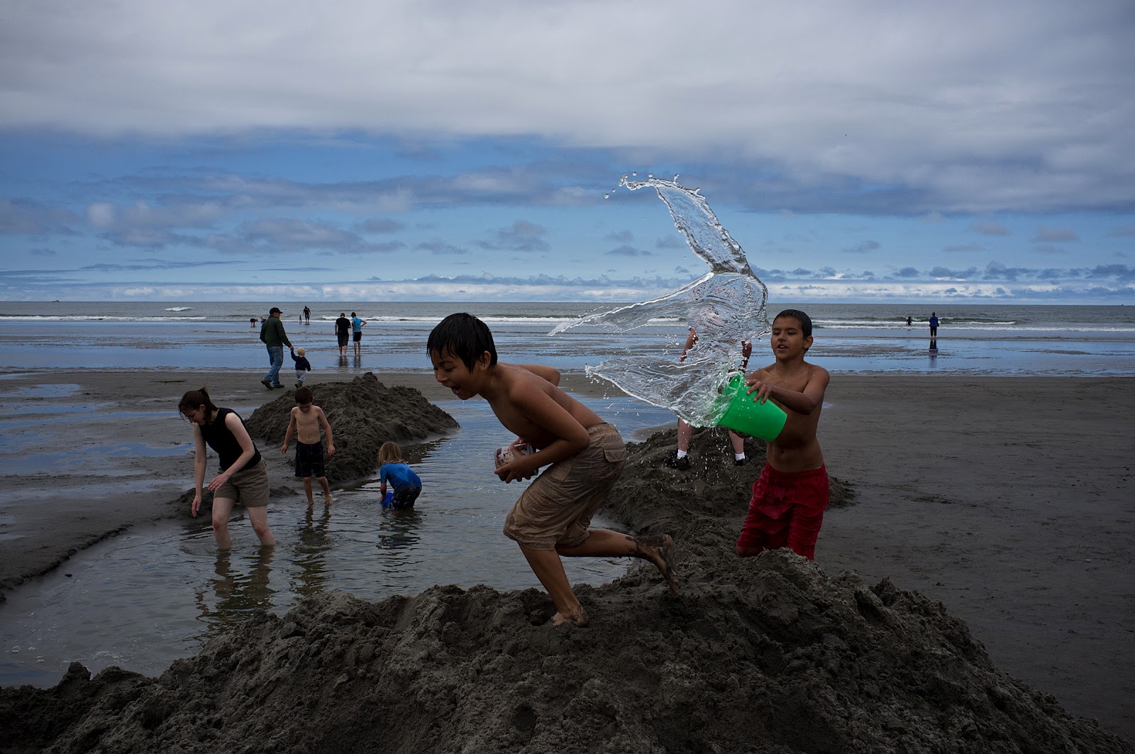 Picture Window photo blog Sand, sun, horses and Finns, Long Beach