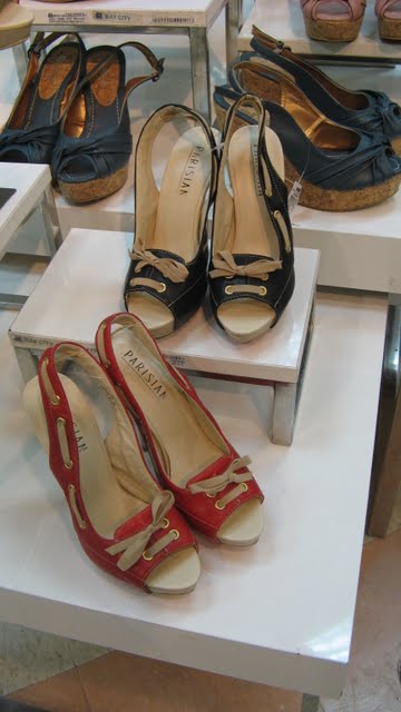 Brew of The Day: PFW Holiday 2011 SM Department Store Parisian Shoes