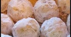 Pecan balls cookie Pecan Balls (Christmas Cookies) - Foodandcake123