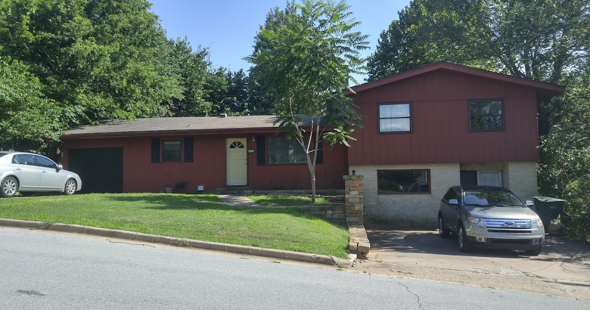 Mrs. Clarkbar (and crew) The Red House