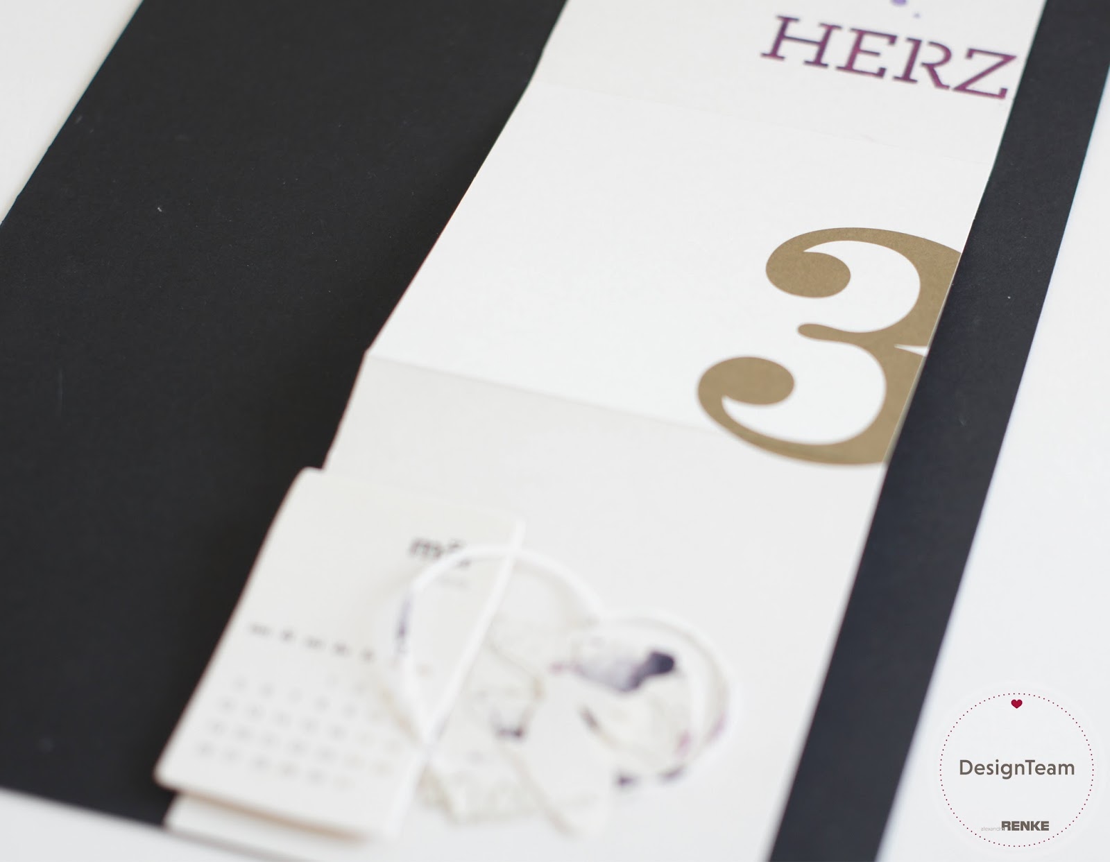 Pusteblume: Kalender für März