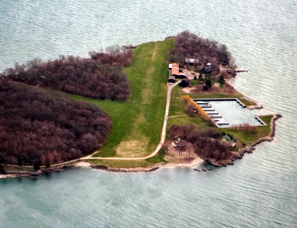 Lagniappe's Lair: Lake Erie oddities: Rattlesnake Island