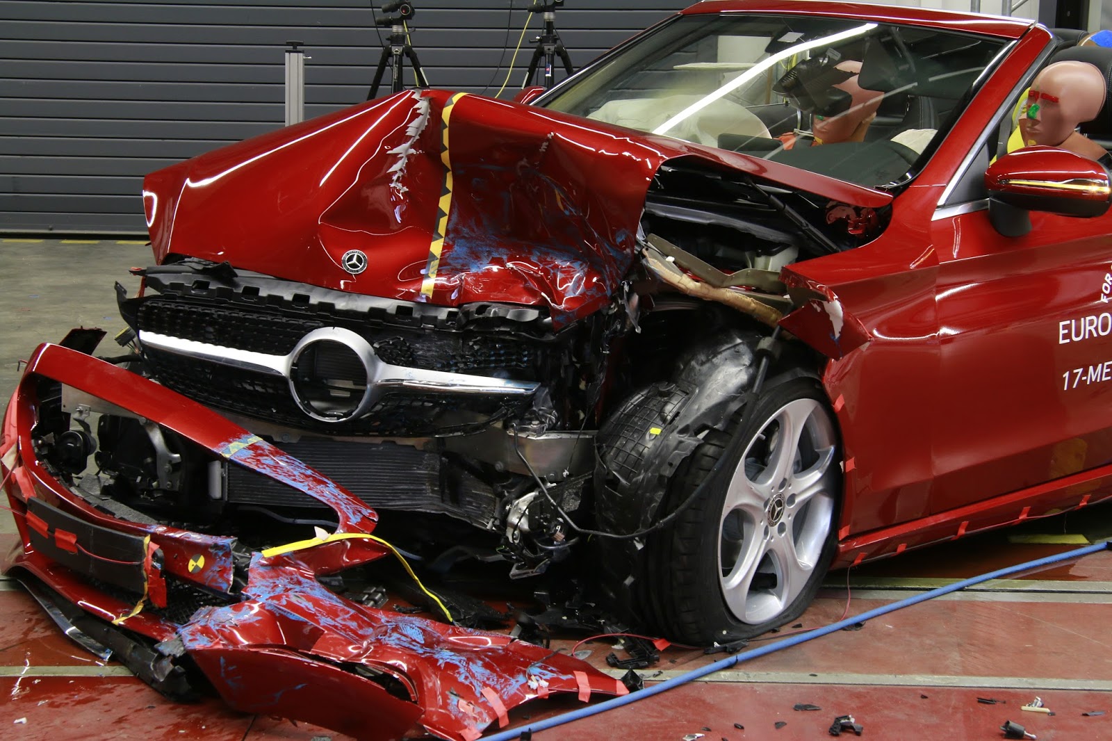 Наводнение в странах. Краш тест с малым перекрытием. Latest crash. Краш тест кабриолетов. Latest crash.