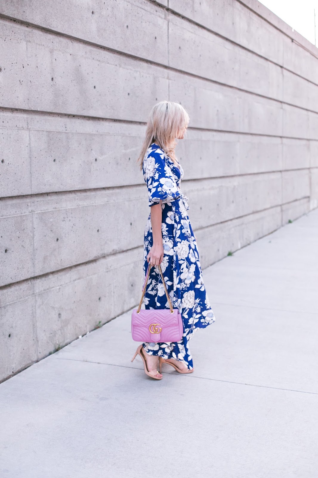 Bijuleni - This floral dress is only $18 plus 7 Easy Ways To Transition Your Summer style to Fall - Floral print maxi dress, Gucci Marmont Matelasse handbag and nude strap heel sandals ootd
