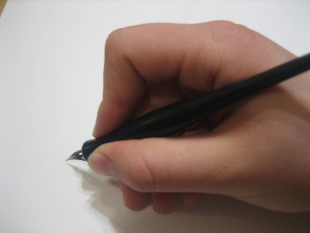 Manga Interest How to Use a Quill Tip Pen