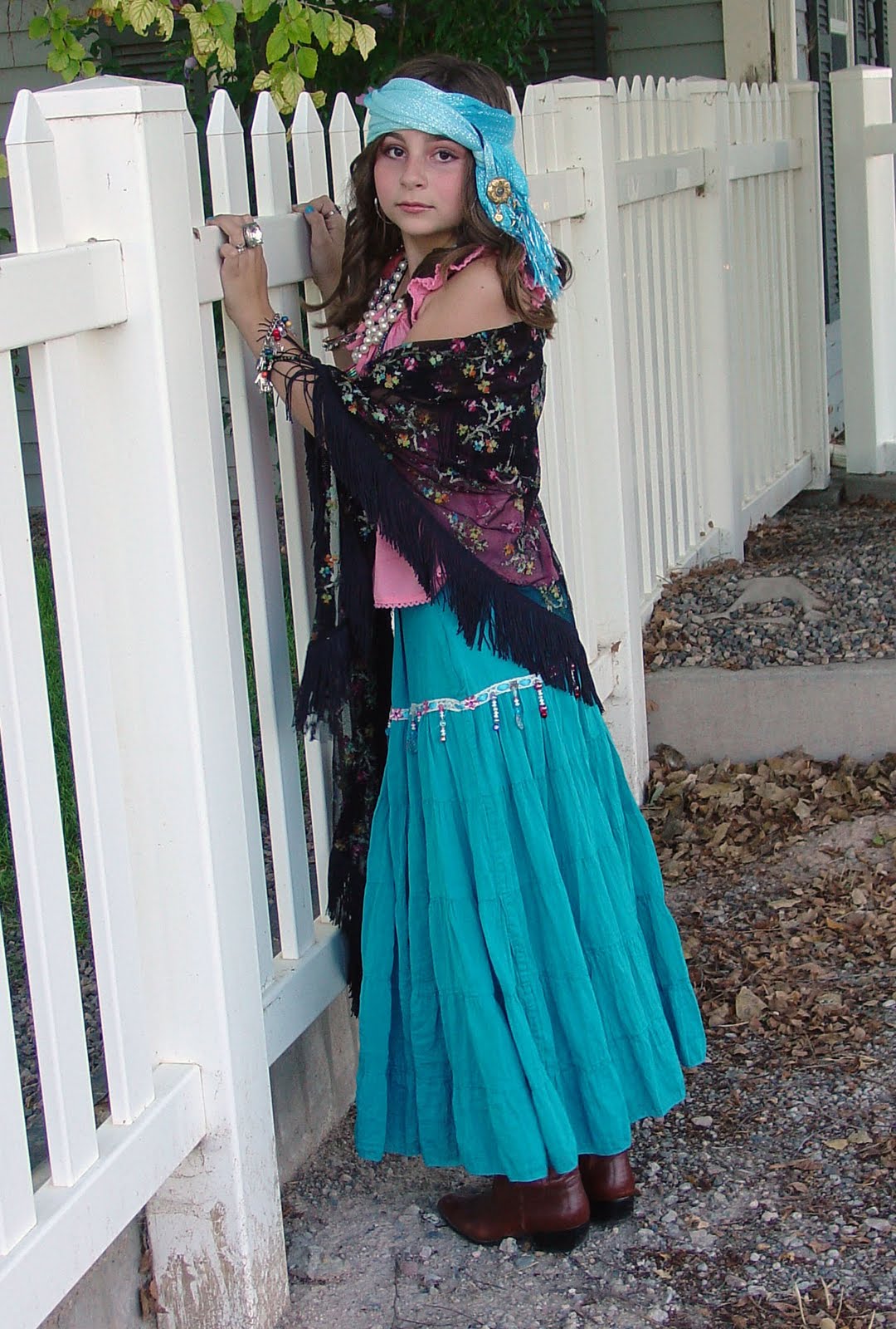 Ye Olde Crones Gazette Gypsy Dreams ****** blog party