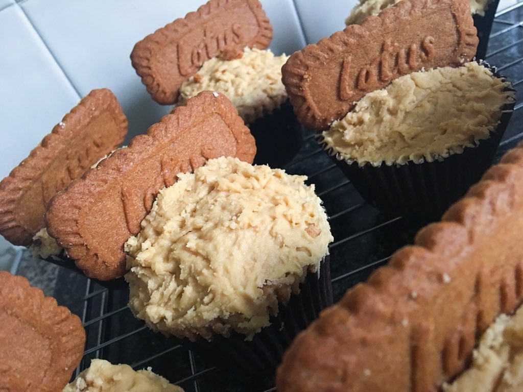 Lotus biscotti cupcakes LeaMai Carter