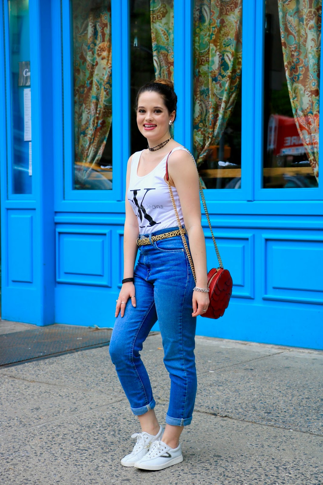 NYC fashion blogger Kathleen Harper of Kat's Fashion Fix wearing a bodysuit with mom jeans
