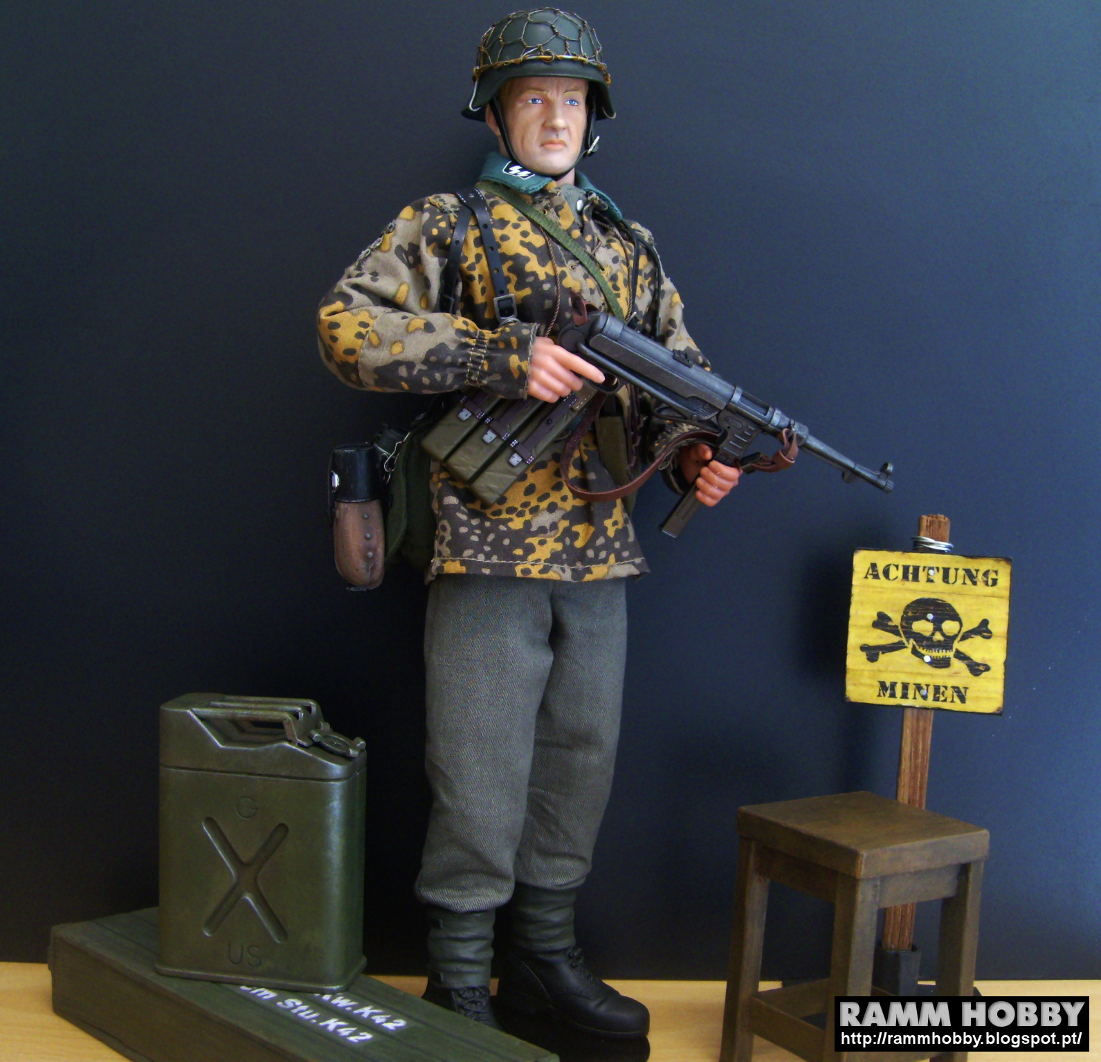 RAMM HOBBY: 1/6 Scale German WW2 - Waffen SS Sturmmann - Normandy 1944