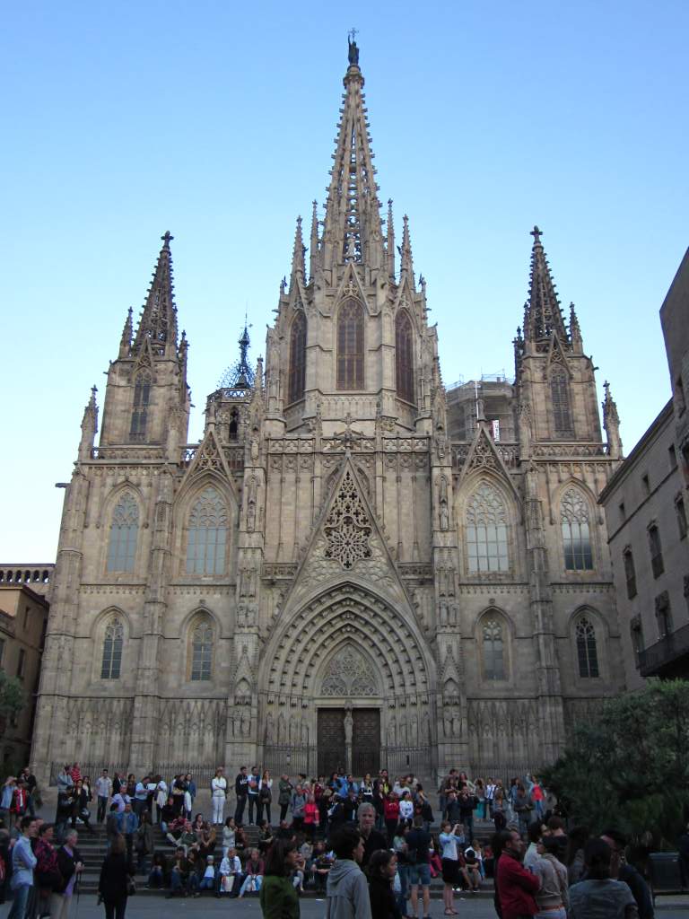 BARCELONA GOTHIC QUARTER: CATHEDRAL ~ Beautiful places of Barcelona and